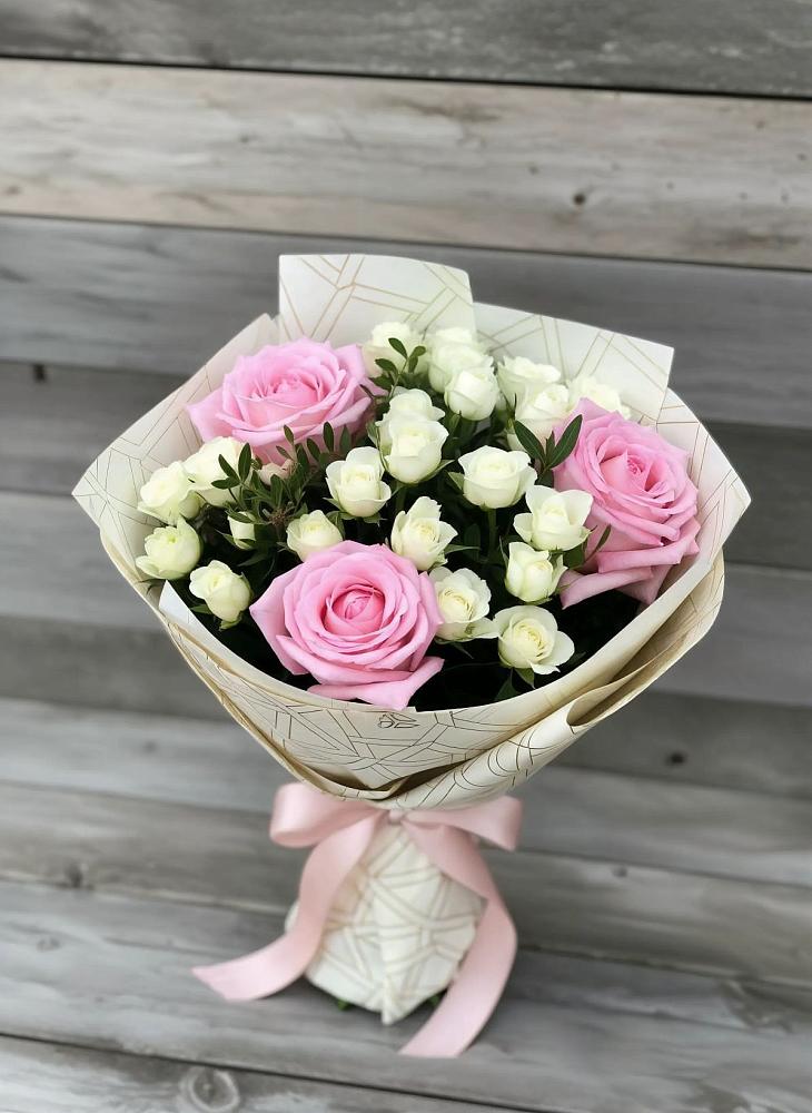 Букет цветов из: Розы в Попутная