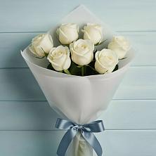 Букет 7 Белых роз Эдлесс Лав в Попутная
