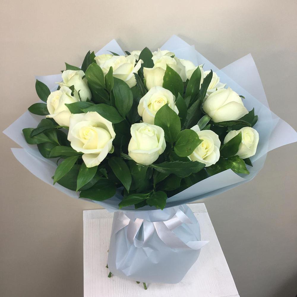 Букет 15 Белых роз Проуд в Попутная