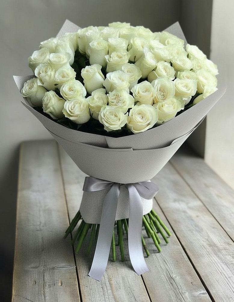 Букет 35 Белых роз в Попутная