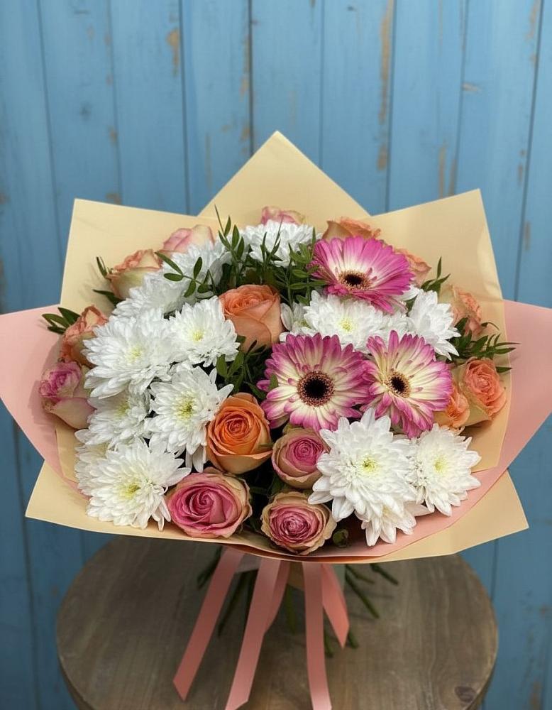Букет цветов из: Розы, Герберы и Хризантемы в Попутная
