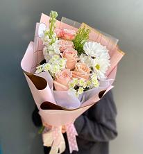 Букет цветов из:  Хризантемы и Розы в Попутная