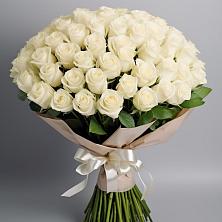 Букет 101 беля роза Белоснежка в Попутная