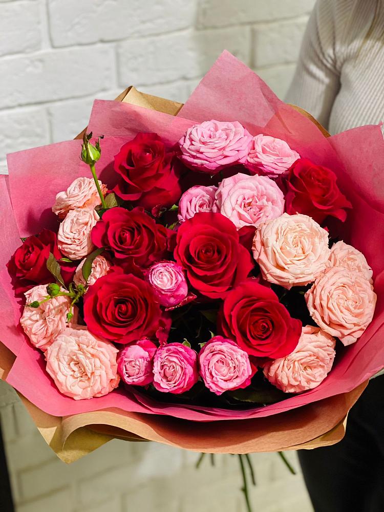 Букет цветов из: Розы в Попутная