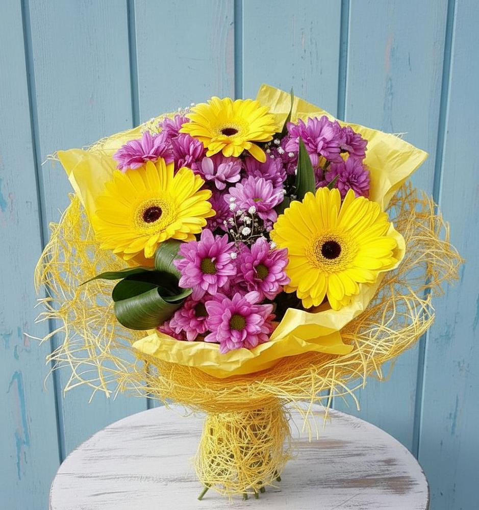 Букет цветов из: Хризантемы и Герберы в Попутная