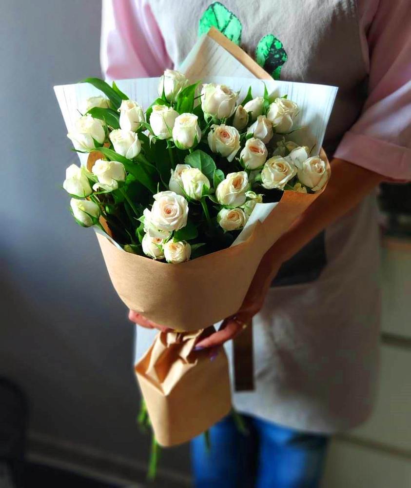 Букет цветов из: Розы в Попутная