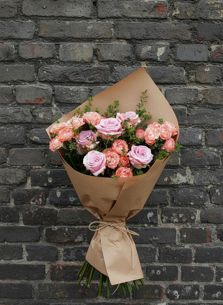 Букет цветов из: Розы в Попутная