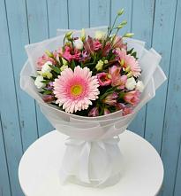 Букет цветов из:  Герберы, Альстромерии и Лизиантусы в Попутная